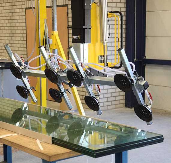 Advanced vacuum glass lifting equipment for delicate surfaces