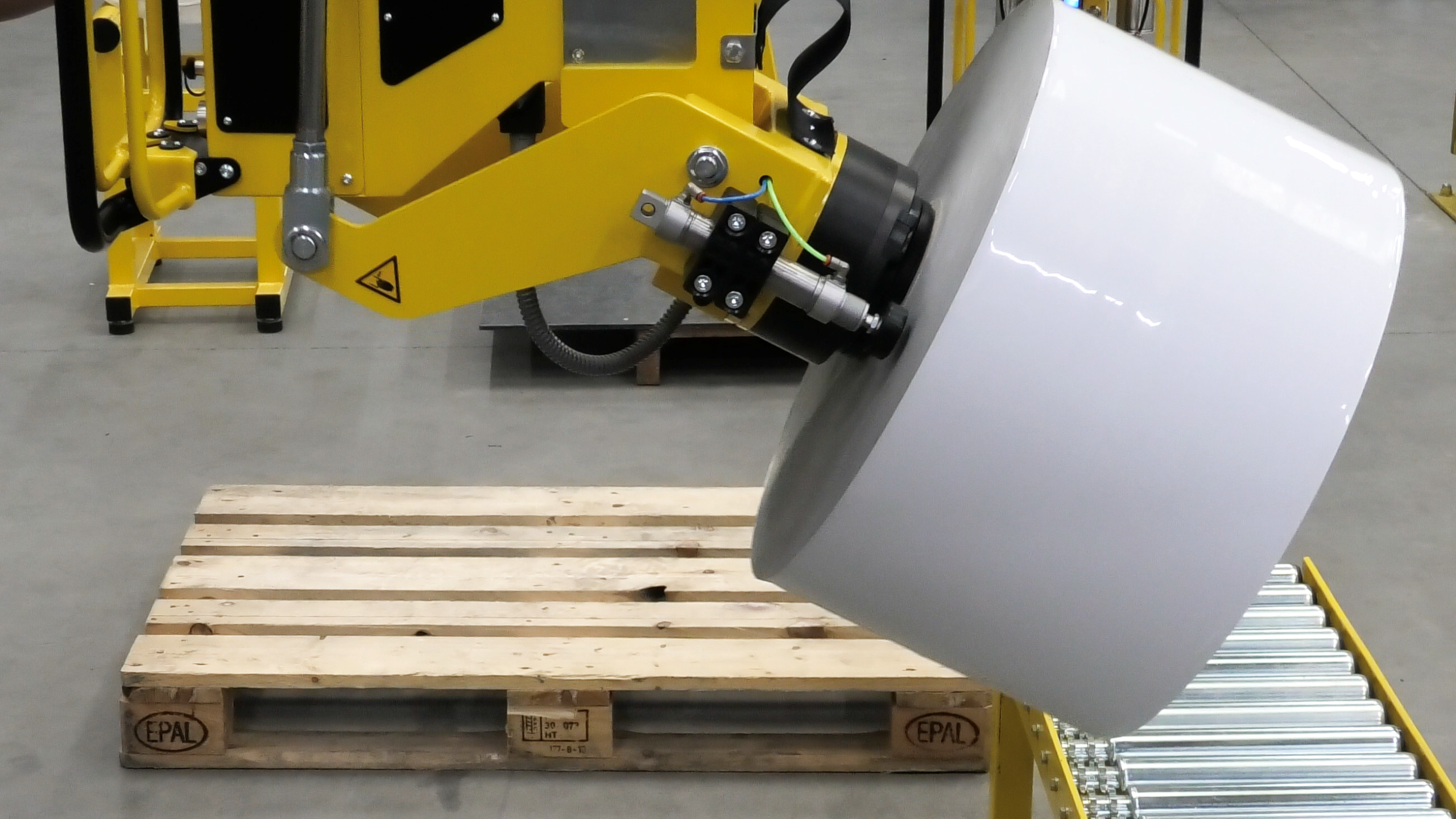 Manipuladores de bobinas para su industria